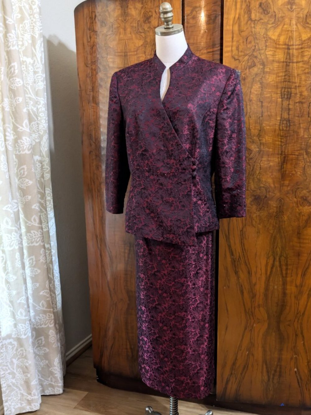 Alex Evenings Formal Jacket & Maxi Skirt Suit Set 14 Burgundy Black Jacquard Bea - Picture 3 of 10